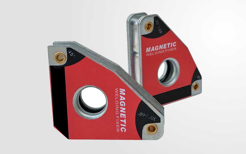 Multi-angle welding magnet